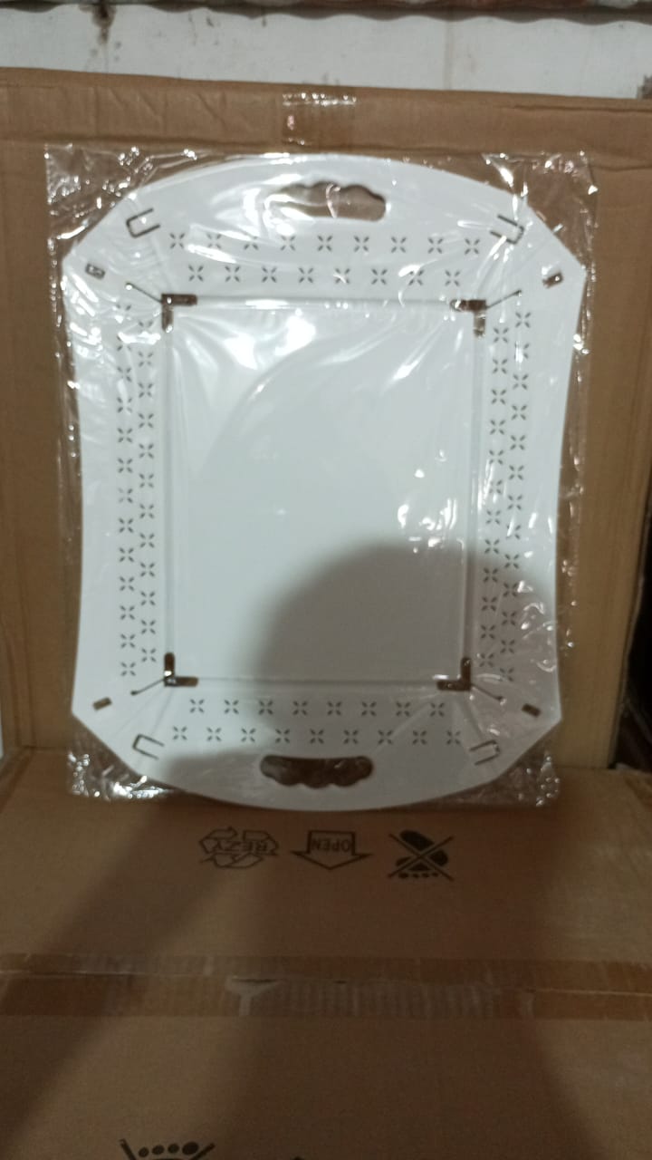 Foldable Plastic Serving Tray - Portable with Handle for Kitchen & Dining (1pc) signaturekarts