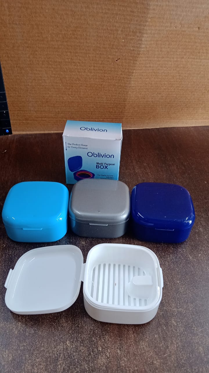 Oblivion Multi-Purpose Storage Box, DENTURE CASE (mix color & 1 Pc) Signature Kart