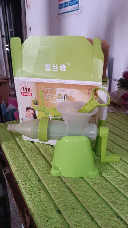 Manual Juicer Modern Plastic Fruit and Vegetable Juicer (1 Pc / Bowl Not Included) Signaturekarts