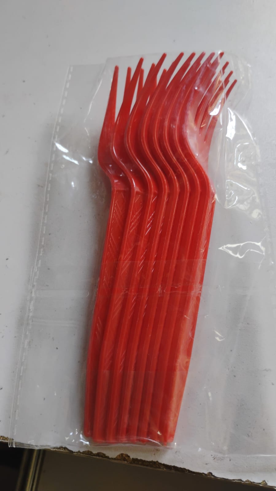 Premium Disposable Plastic Forks (8 Pc) Signature kart