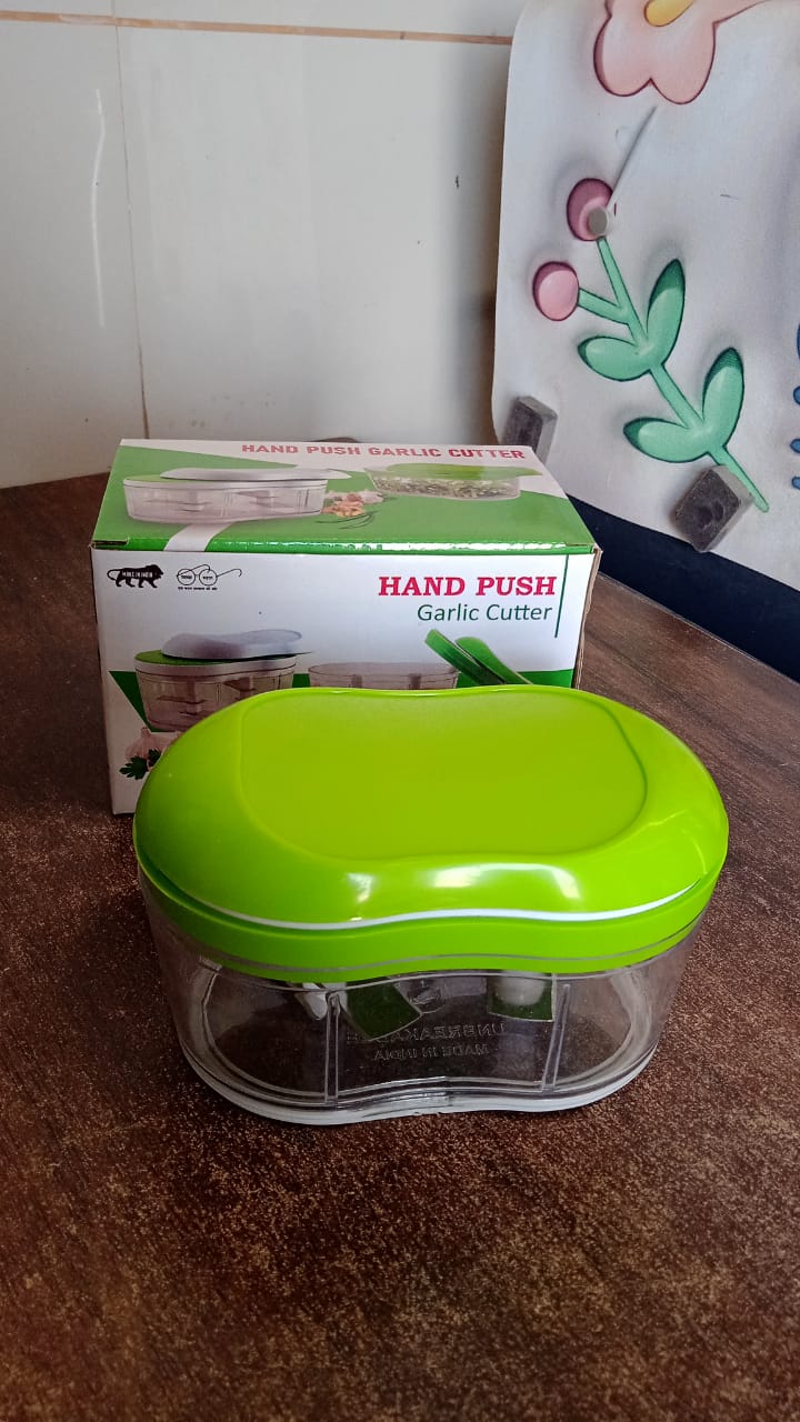 Manual Hand Push Garlic Cutter & Vegetable Chopper (1 pc) Signature kart