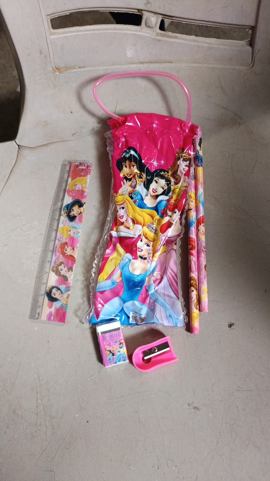 Fun & Functional! 5-in-1 Cartoon Pencil Set for School & Play (5 Pc) signaturekarts