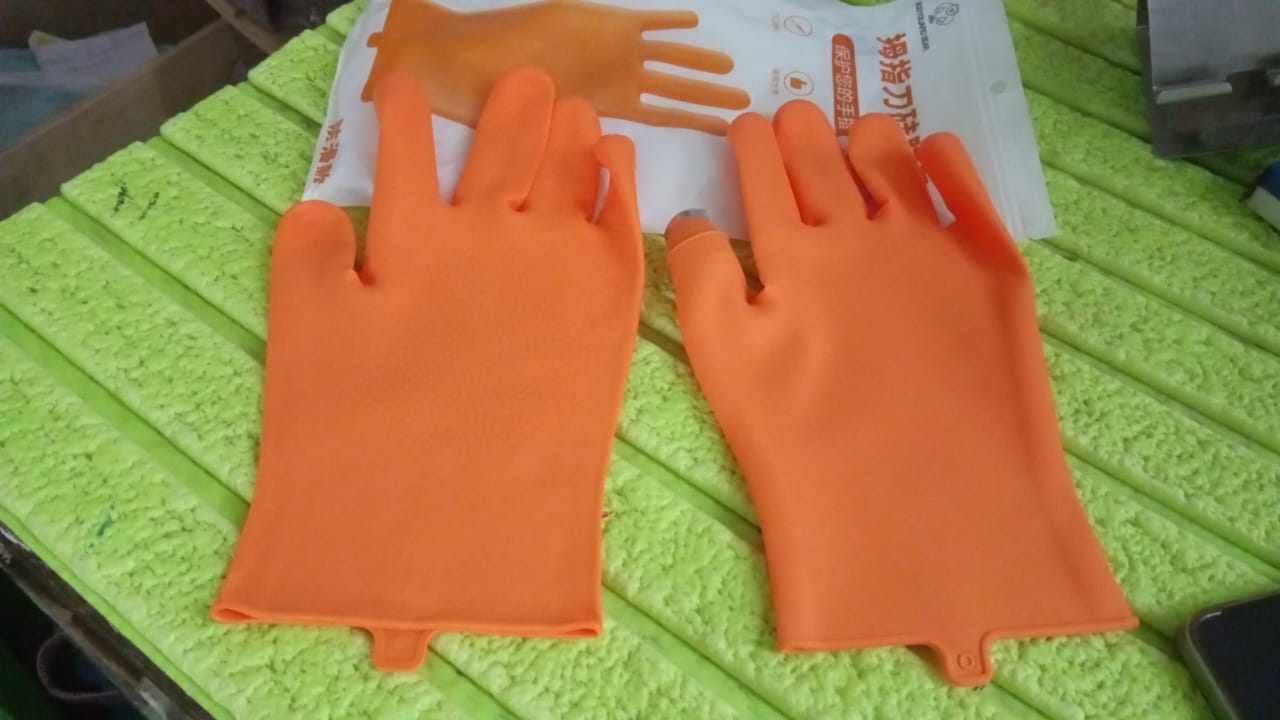 Gloves Silicone Thumb Knife Finger Protector - signaturekarts.com