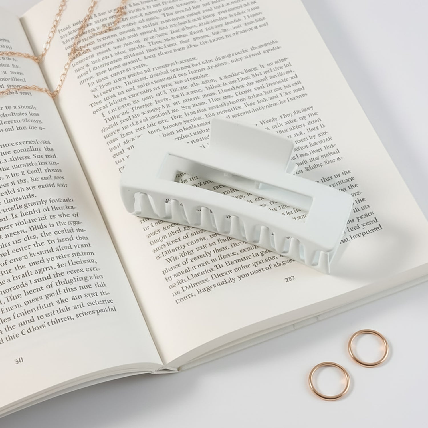 Large Stylish Plastic Hair Clip (1 Pc) The Morsignaturekarts